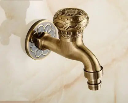 Robinet vintage extérieur style ancien S