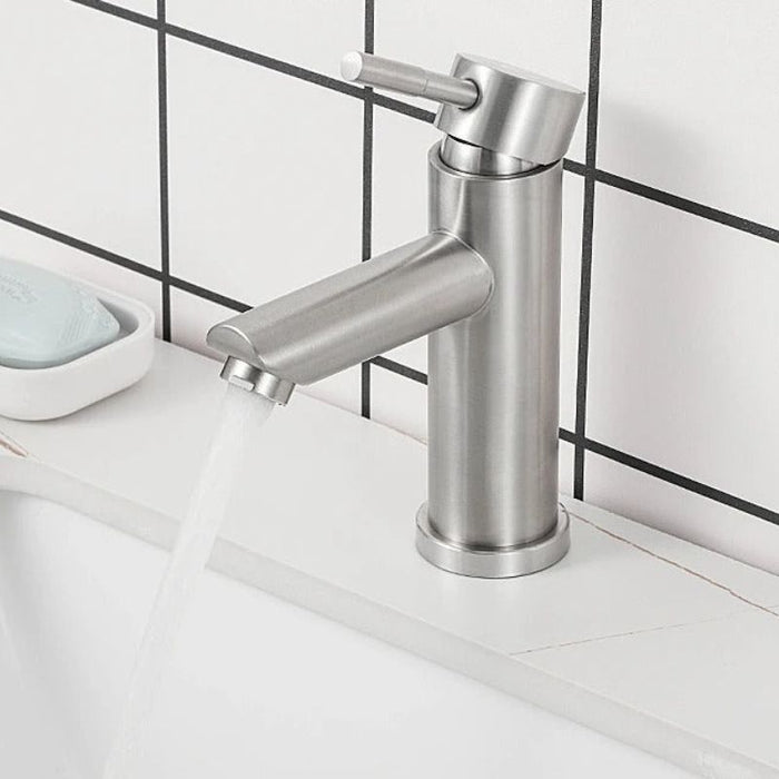 Robinet de Lavabo de Salle de Bain Moderne Avec Design En Métal