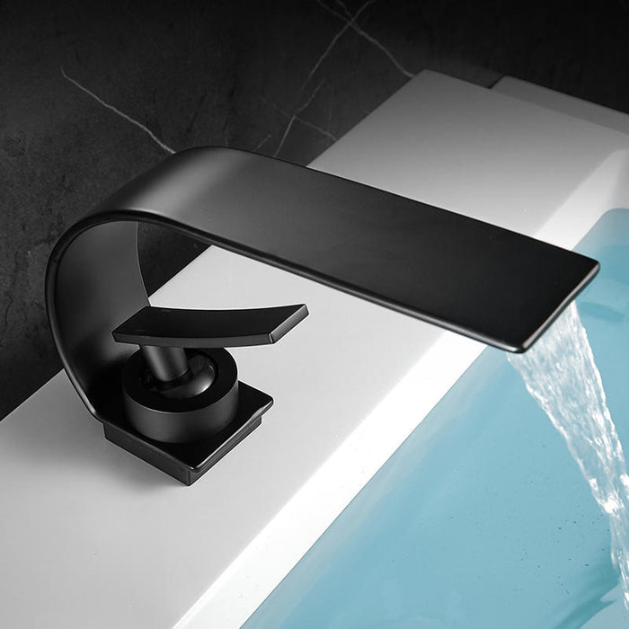 Robinet design lavabo Noir