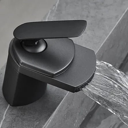 Robinet cascade noir mat Noir mat