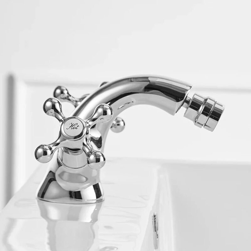 Robinet rétro lavabo