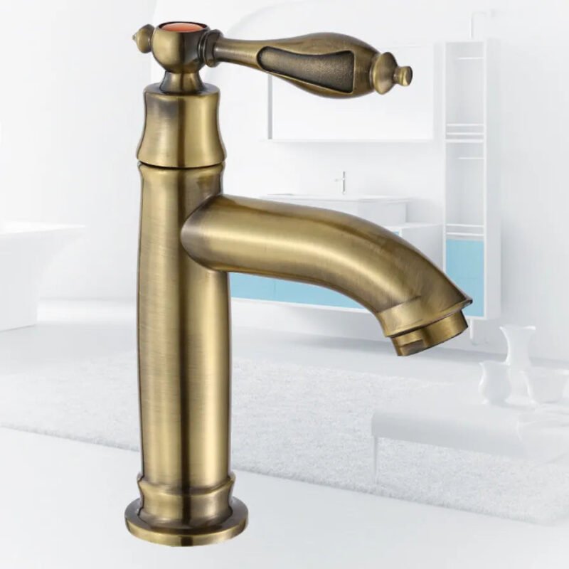 Robinet salle de bain antique